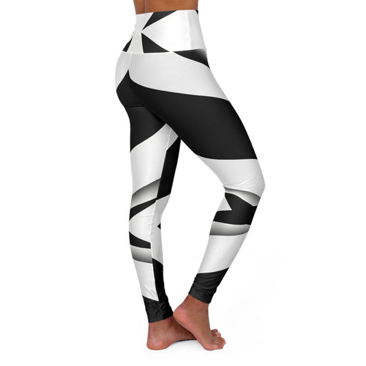 Monochrome Maze High-Waist Yoga Leggings - Bold Black & White